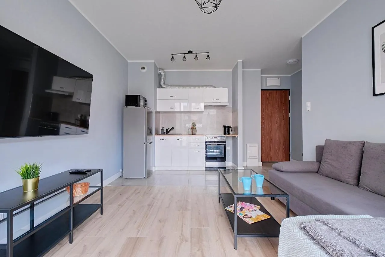 2Br Apt Strzelecka 24 With Balcony Apartment Warsaw 0*,  Poland